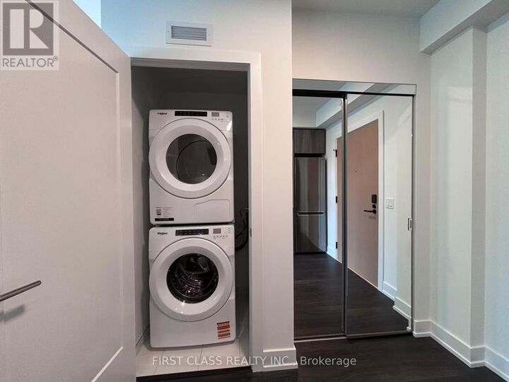 Property Photo:  25 Cordova Avenue 1506  ON M9A 0E5 
