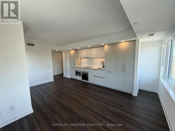 Property Photo:  609 Sherbourne Street  ON M4X 1K7 
