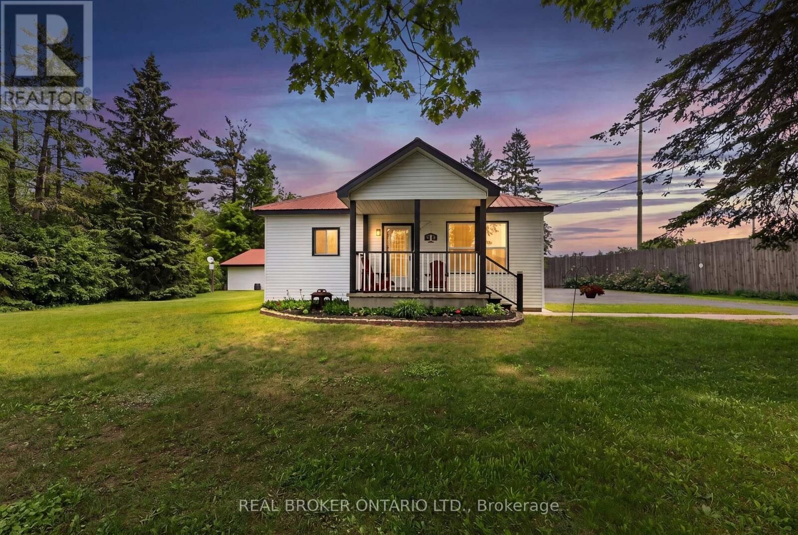 Property Photo:  4675 Uhthoff Line  ON L3V 6H2 