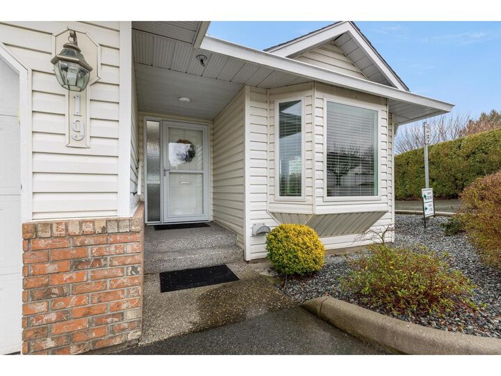 Property Photo:  3054 Trafalgar Street 19  BC V2S 7X6 