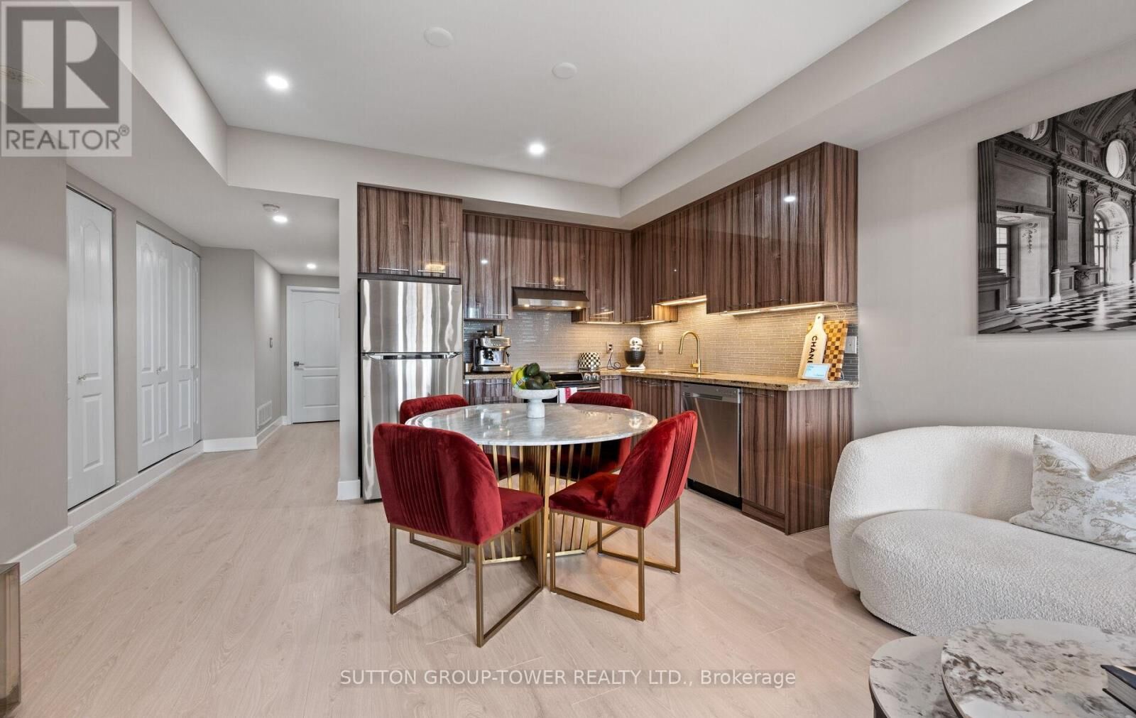 Property Photo:  26 Bruce Street C26  ON L4L 0H4 