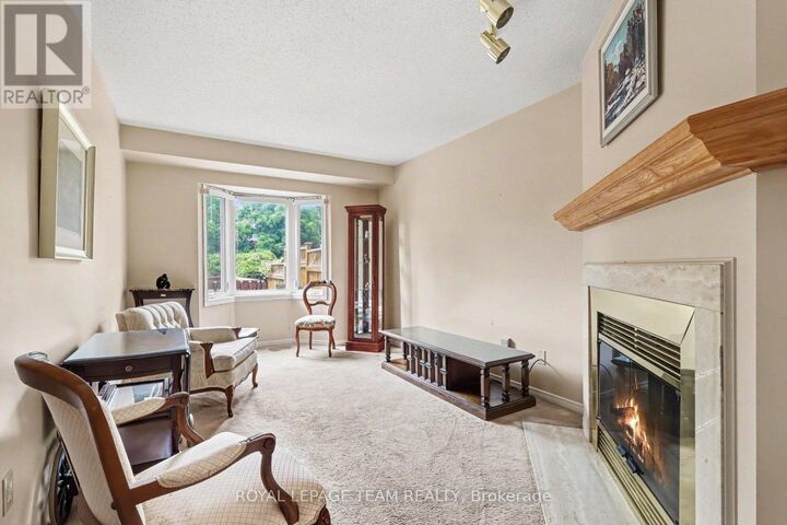 Property Photo:  36 Southport Drive  ON K1T 3E7 