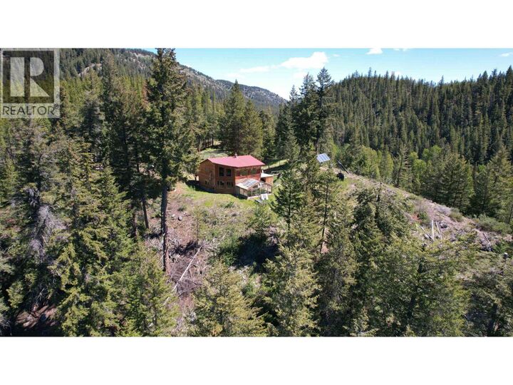 Property Photo: 9000 Tote Road BC V0L 1C0