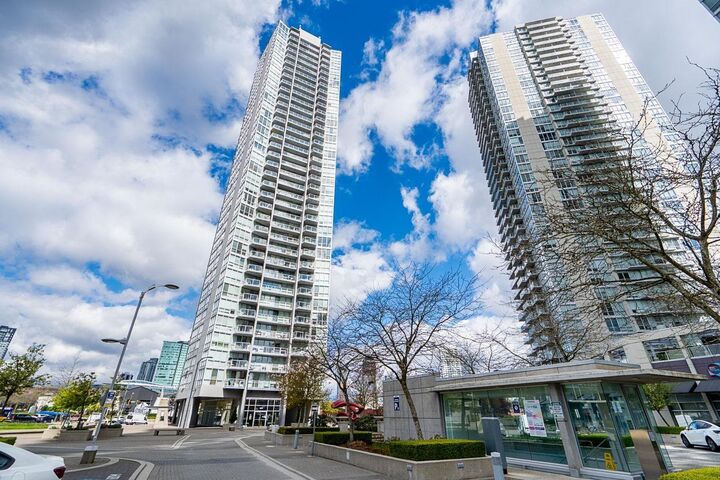 Property Photo: 13618 100 Avenue 2002 BC V3T 0A8