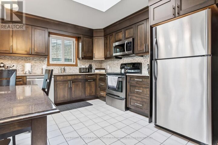 Property Photo: 41 Adel Drive East ON L2M 3W9