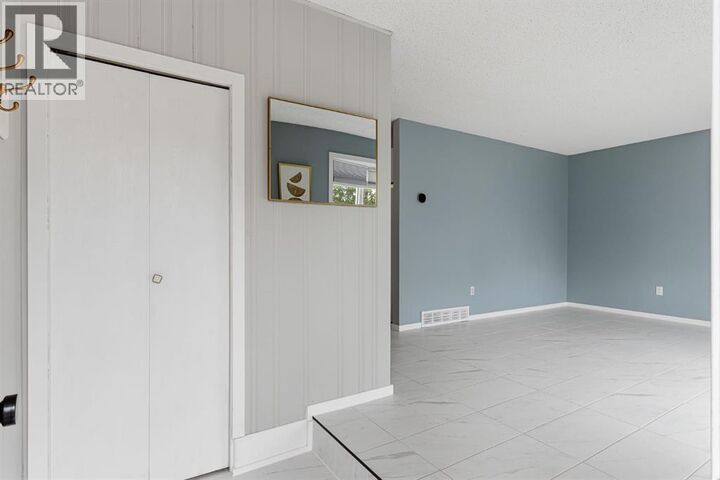 Photo de la propriété:  2814 45 Avenue  SK S9V 1T1 