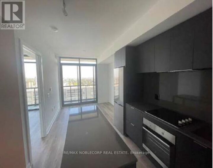 Property Photo:  86 Dundas Street East 1313  ON L5A 0B1 