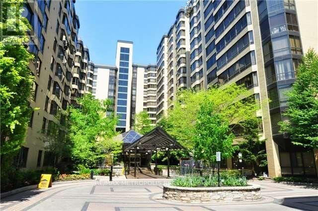 Property Photo:  280 Simcoe Street 502  ON M5T 2Y5 