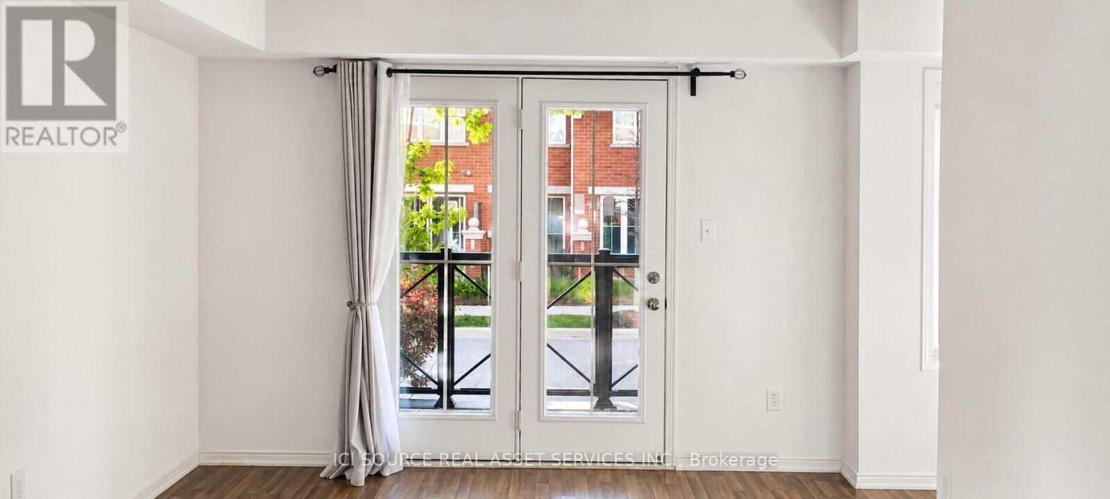 Property Photo:  2460 Post Road 4  ON L6H 0J2 