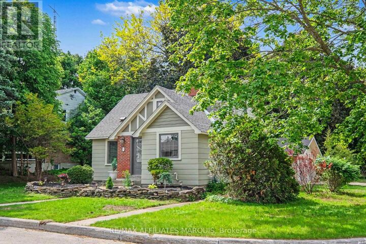 Property Photo:  55 Church Street West  ON K7A 1R1 