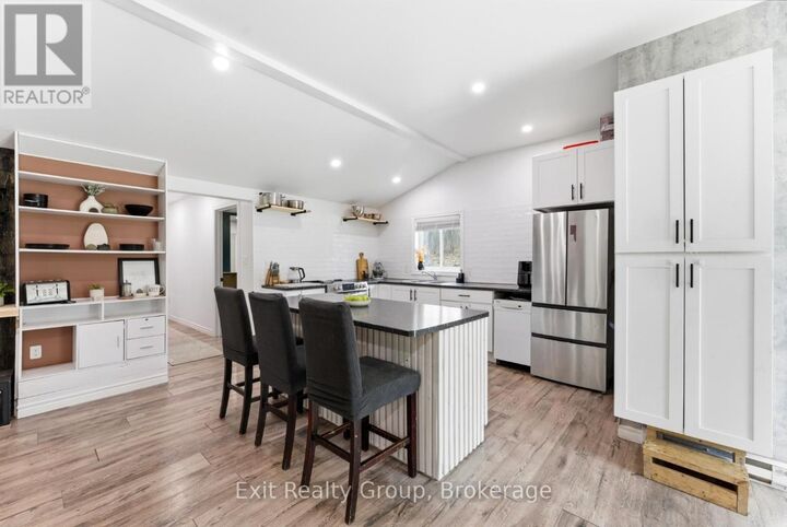 Property Photo:  54 Paradise Road  ON K0K 2M0 