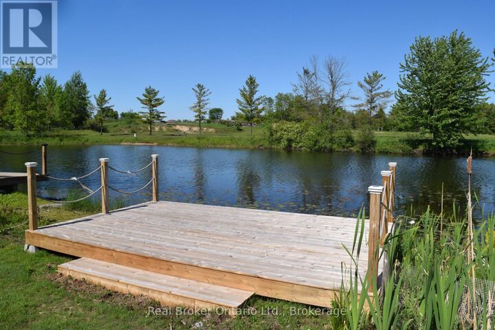 Property Photo:  13 Southline Avenue  ON N2Z 2X5 