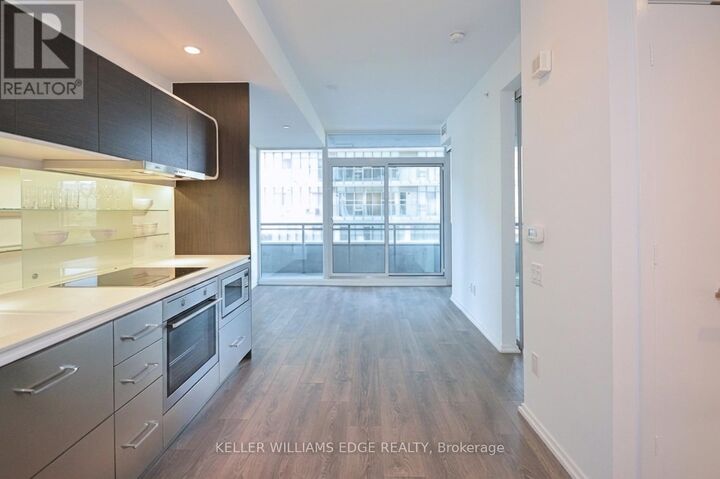 Property Photo: 45 Charles Street East 4005 ON M4Y 0B8