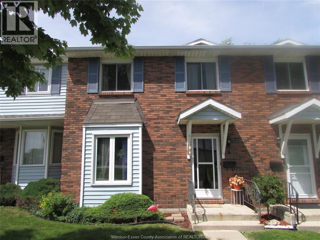 Property Photo: 7 Cherry Lane 5 ON N8H 5A4