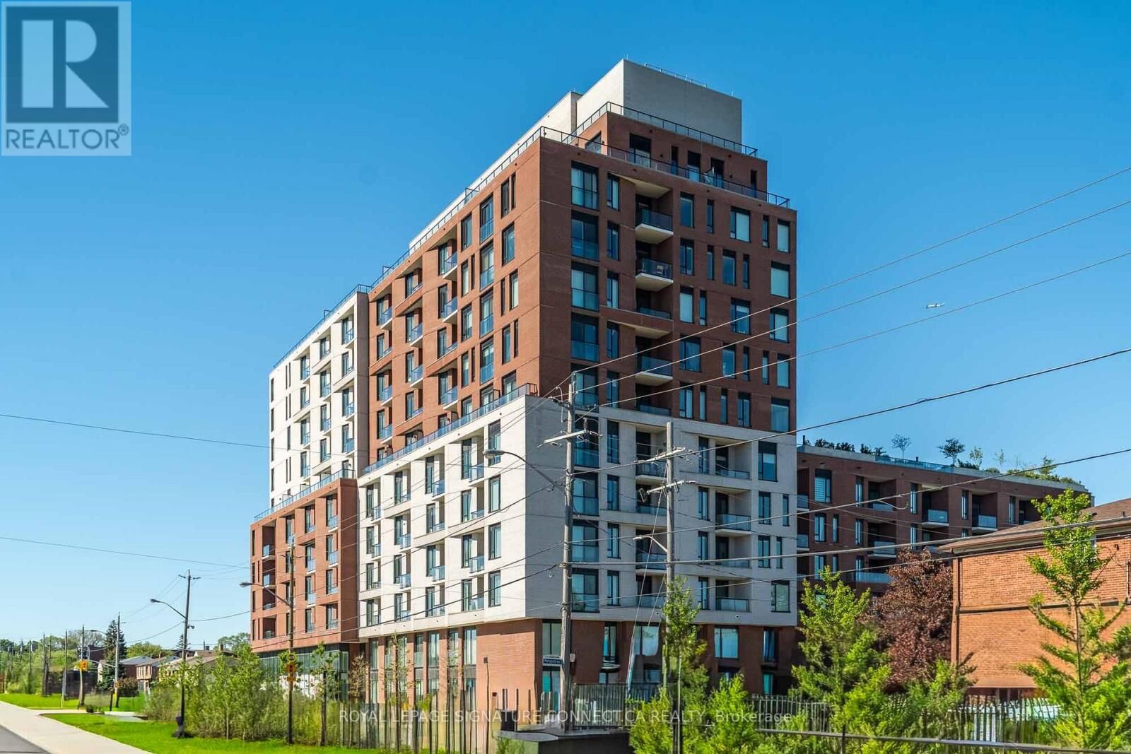 Property Photo:  3100 Keele Street 423  ON M3M 0E1 