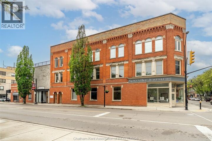 Property Photo:  138 King Street West 202  ON N7M 1E3 