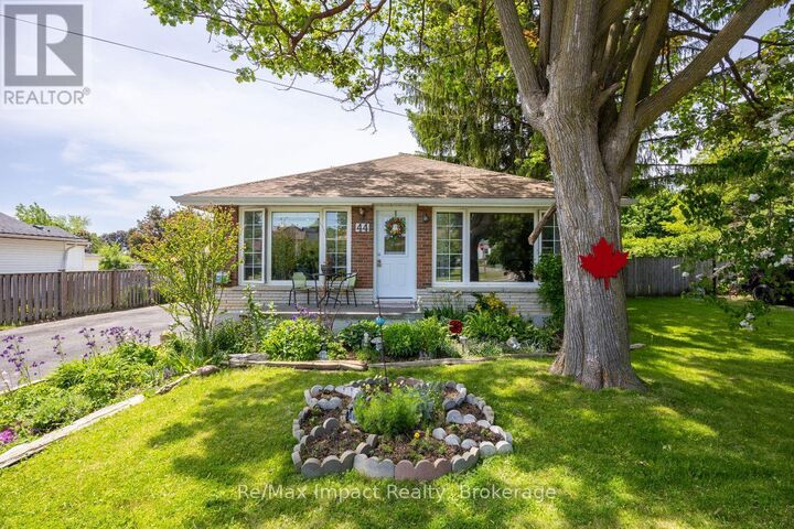 Property Photo:  44 Brown Street  ON L1C 2R4 