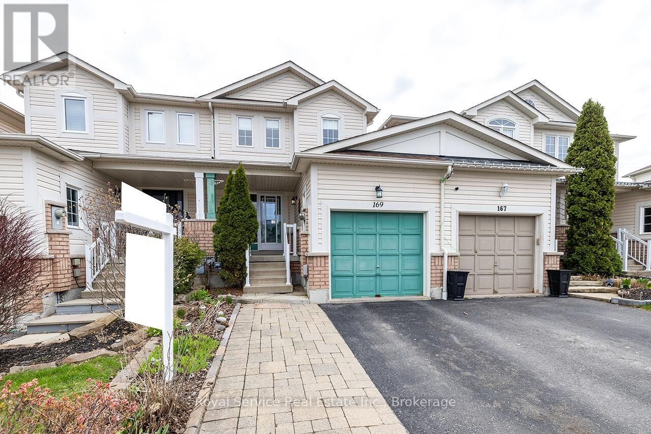 Property Photo:  169 Scottsdale Drive  ON L1C 5L3 