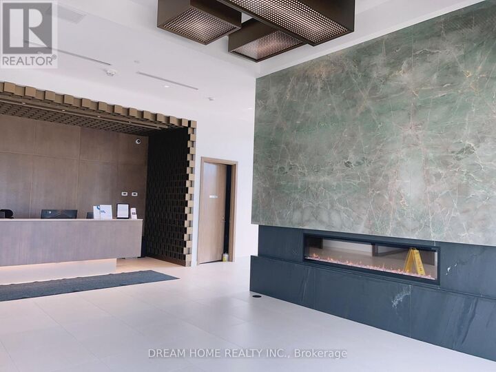 Property Photo: 188 Fairview Mall Drive 2610 ON M2J 4T1