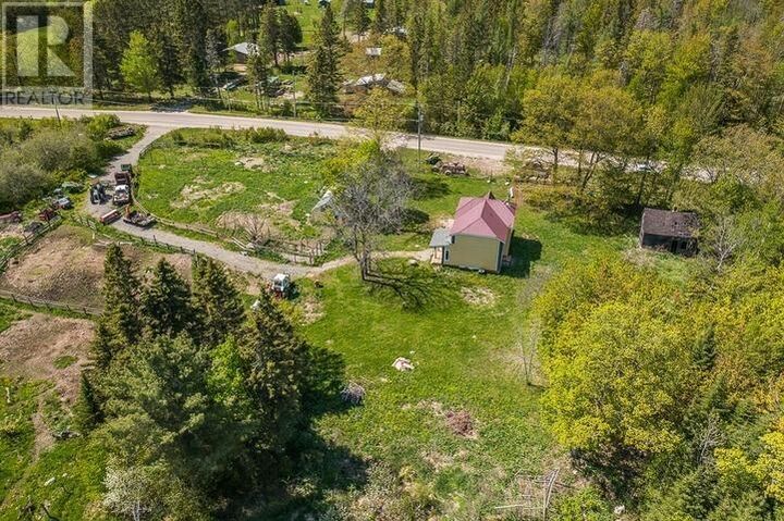 Property Photo:  2521 U Line Rd  ON P0R 1G0 