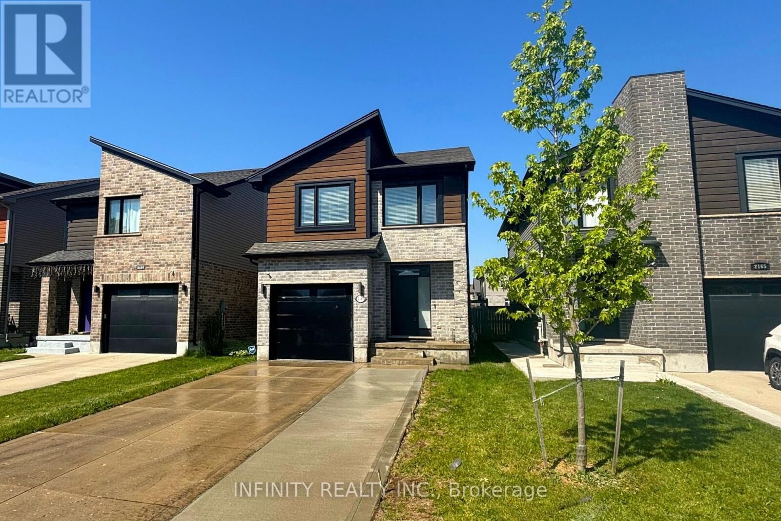 Property Photo:  2161 Tribalwood Street  ON N6G 0R5 