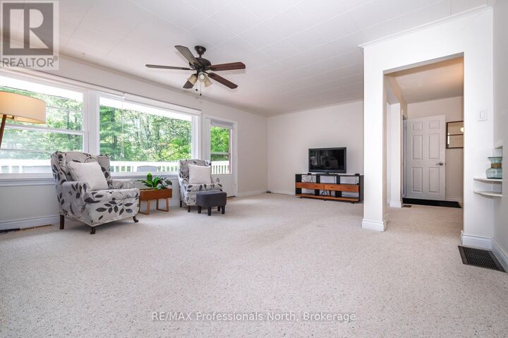 Property Photo:  330 Manitoba Street  ON P1L 2C8 
