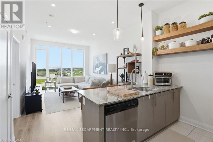 Property Photo:  16 Concord Place 619  ON L3M 0J1 