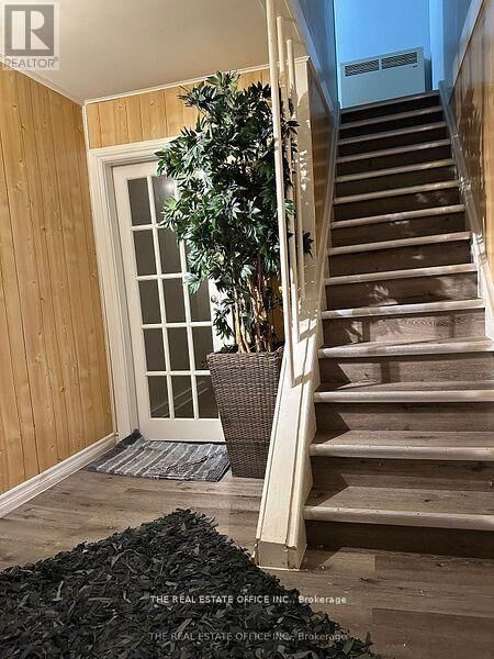 Property Photo:  393 Adeline Drive  ON L4P 3C4 