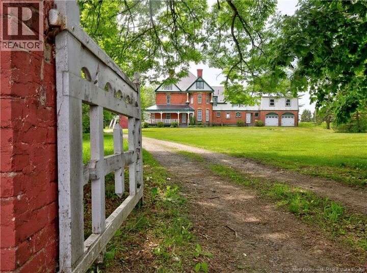 Property Photo: 8 Thatch Road NB E3B 7E4