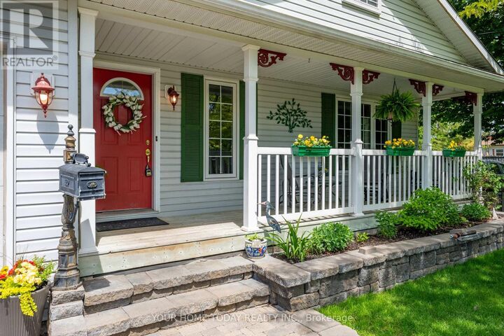 Property Photo:  16 Normandy Boulevard  ON L7G 1W1 