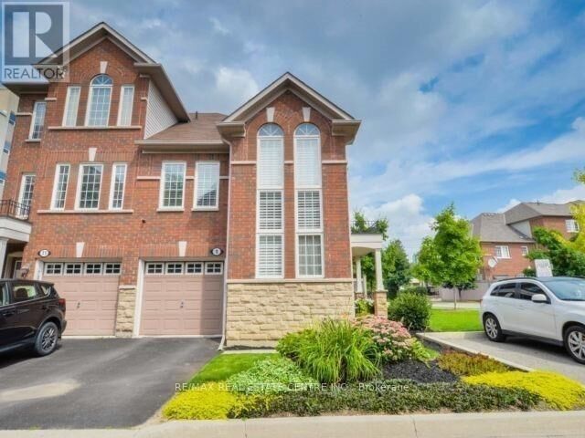 Property Photo:  9 Sand Wedge Lane  ON L6X 0H1 