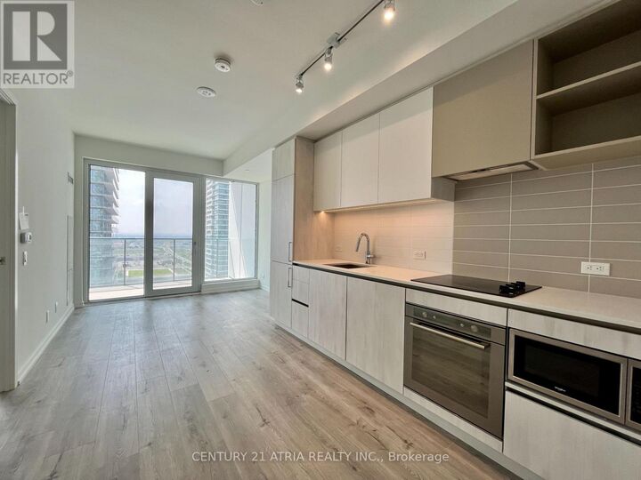 Property Photo: 7890 Jane Street 2103 ON L4K 0K9