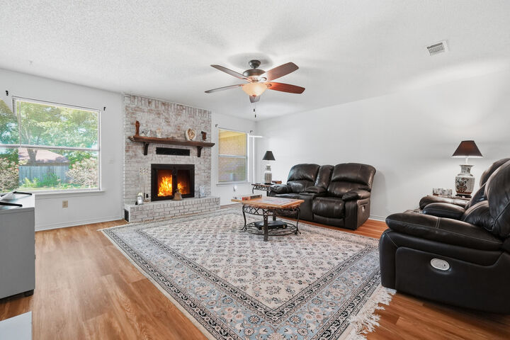 Property Photo:  128 Twin Oak Drive  FL 32536 