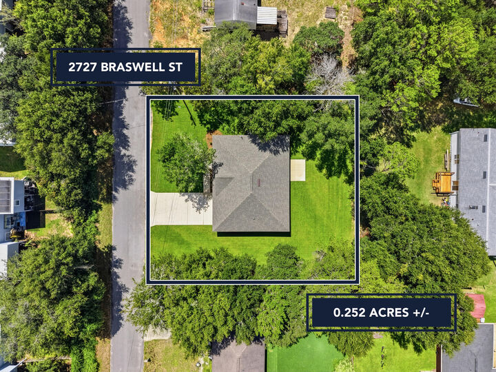 Property Photo:  2727 Braswell Street  FL 32566 