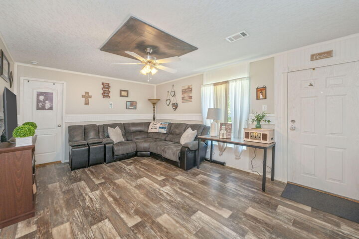 Property Photo:  3984 1st Avenue  FL 32567 