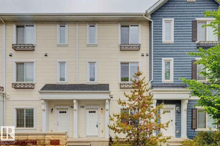 Property Photo:  739 Allard Boulevard SW  AB T6W 3W5 