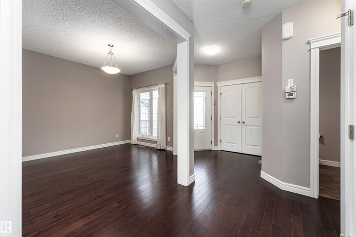 Property Photo:  149 Sutton Close  AB T8H 0T8 
