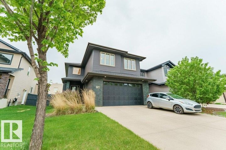 17347 11 Avenue SW — photo 1