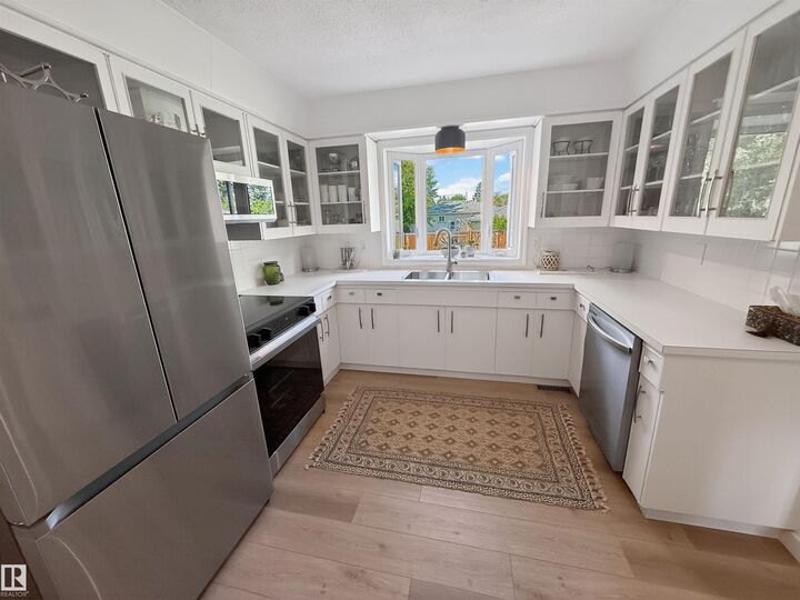Property Photo: 11 Fifth Avenue AB T7X 2C5