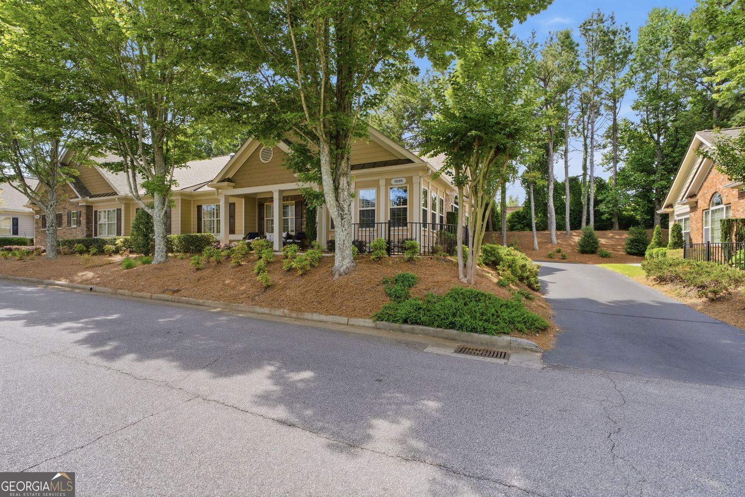 Property Photo: 1035 Brook Knoll Lane GA 30041