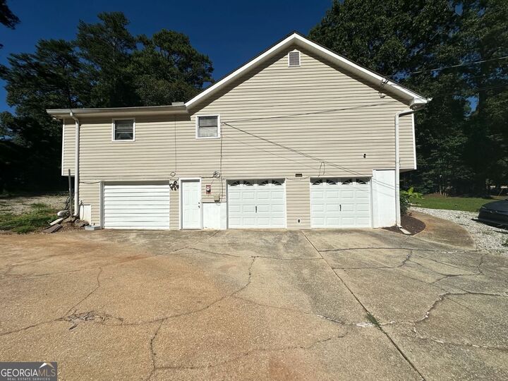 Property Photo:  756 Post Road Way  GA 30088 