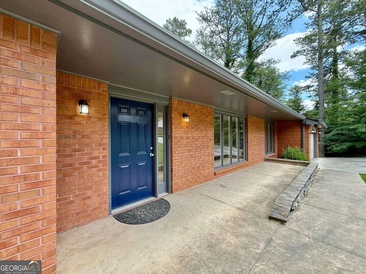 Property Photo: 2200 Carey Place GA 30066