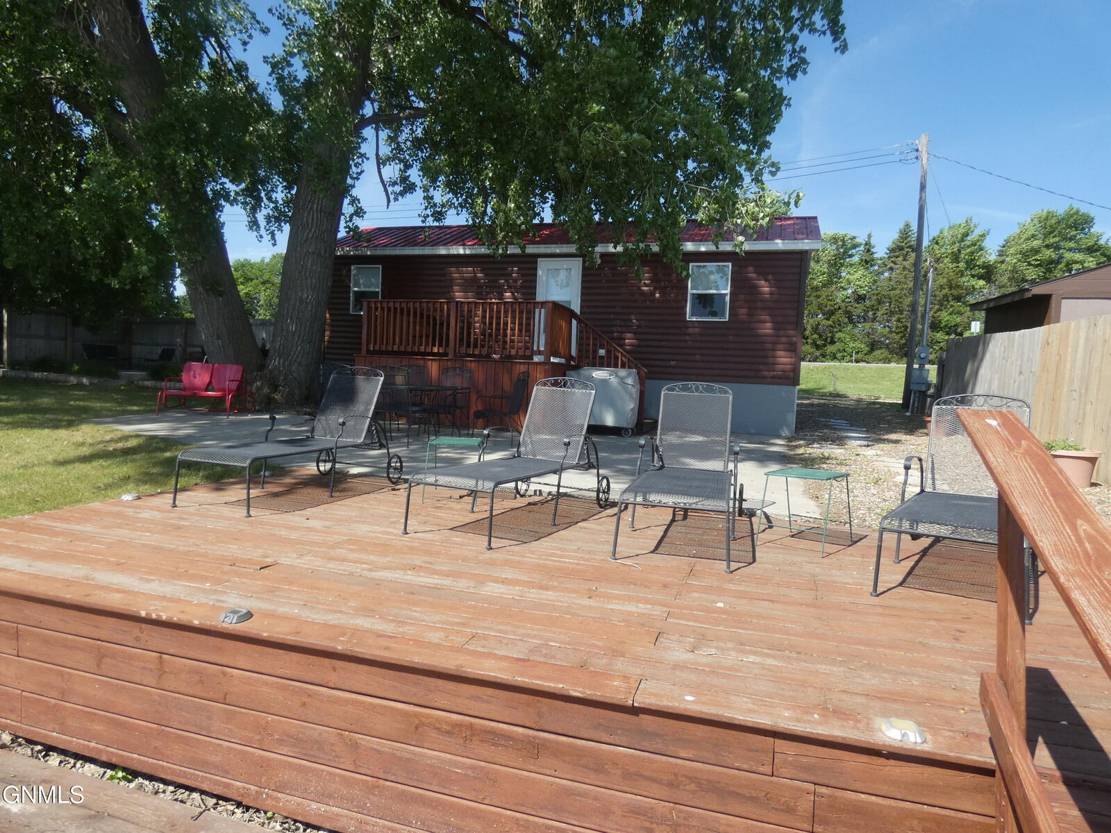 Property Photo:  592- 594 Lakeview Lane W  ND 58428 