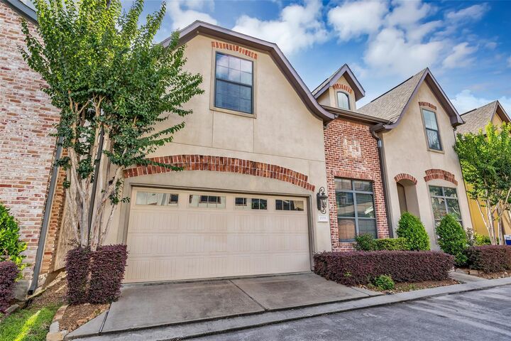 Property Photo: 1535 Woodbend Park W TX 77055