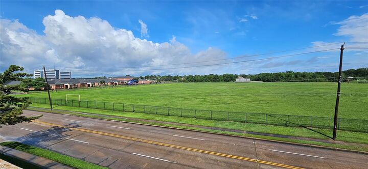 Property Photo:  2903 Falcon Pass Drive  TX 77062 