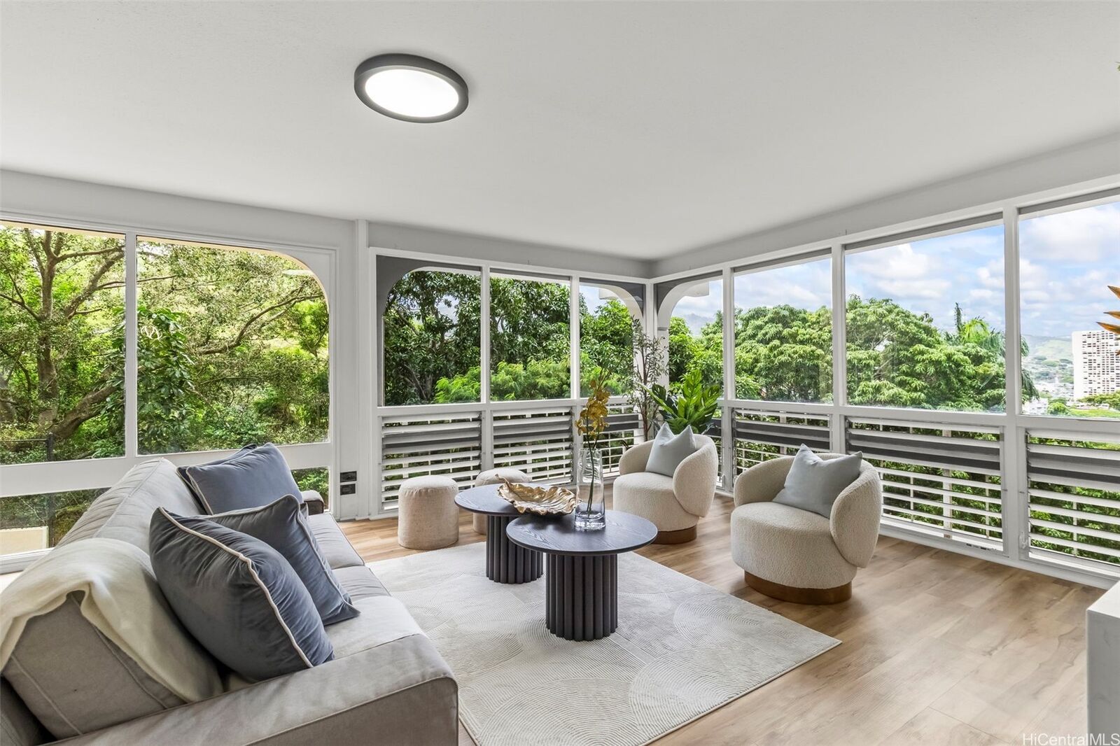 Property Photo:  1022 Prospect Street 405A  HI 96822 