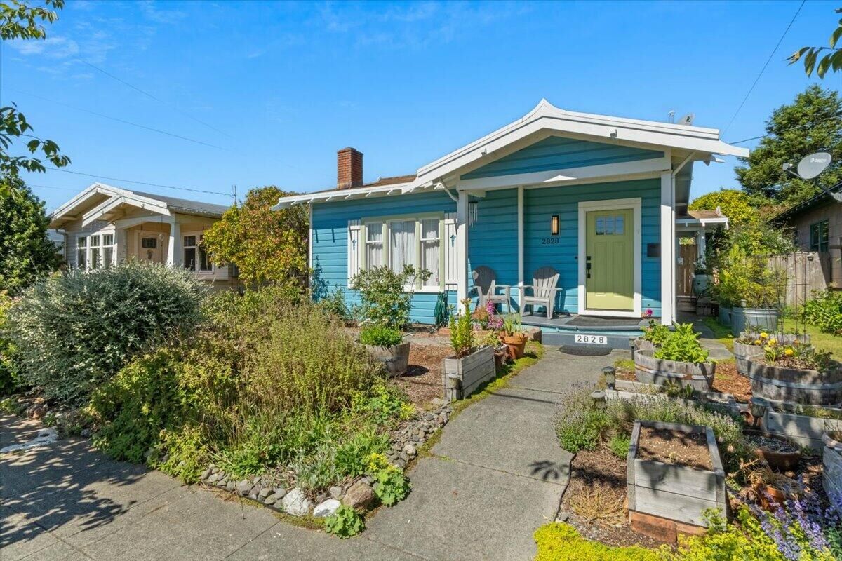Property Photo:  2828 D Street  CA 95501 