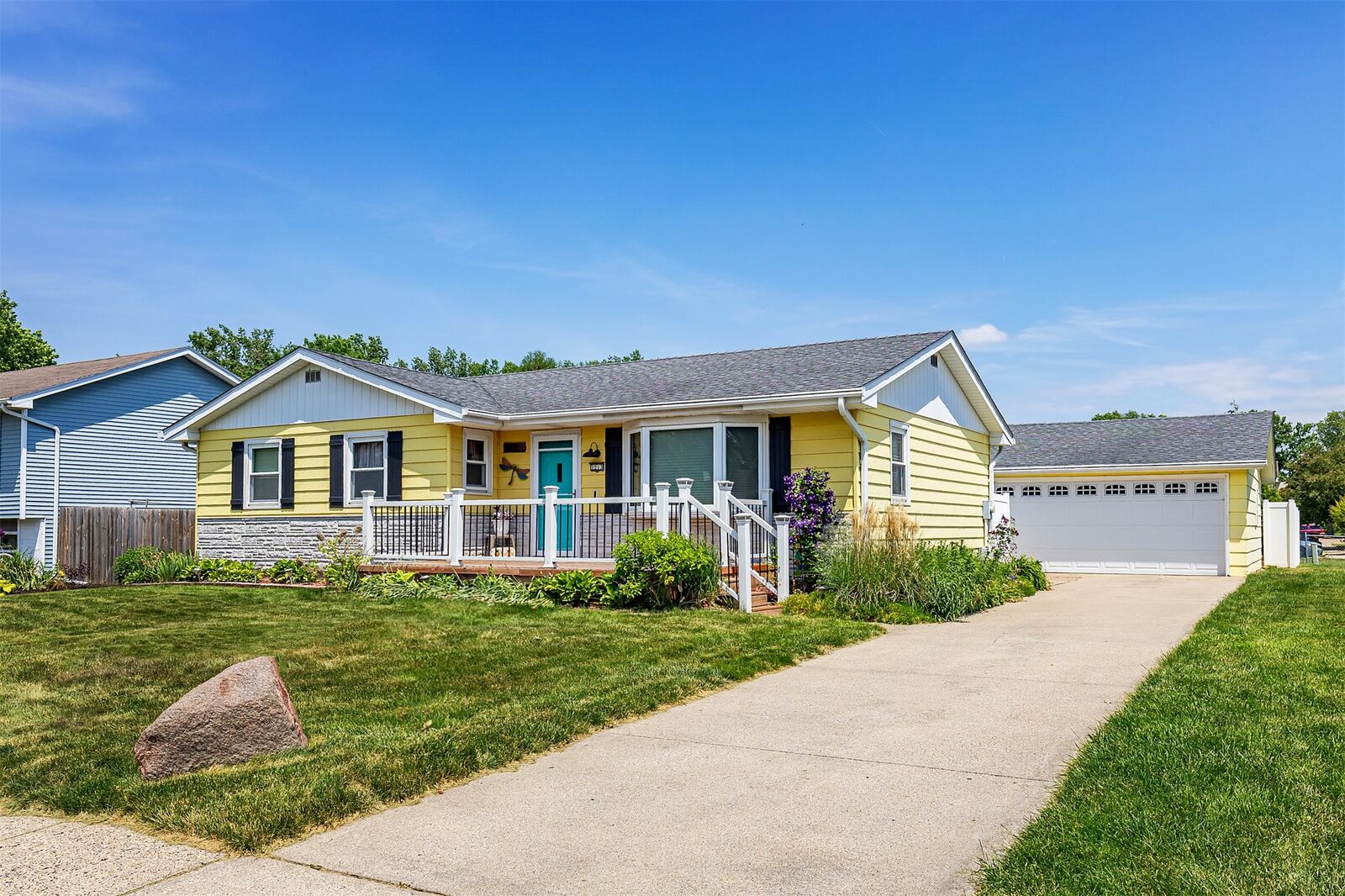 Property Photo: 1213 NW Linden Street IA 50023