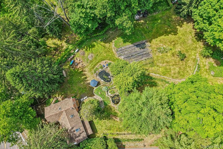 Property Photo:  456 Saddle River Road  NY 10952 