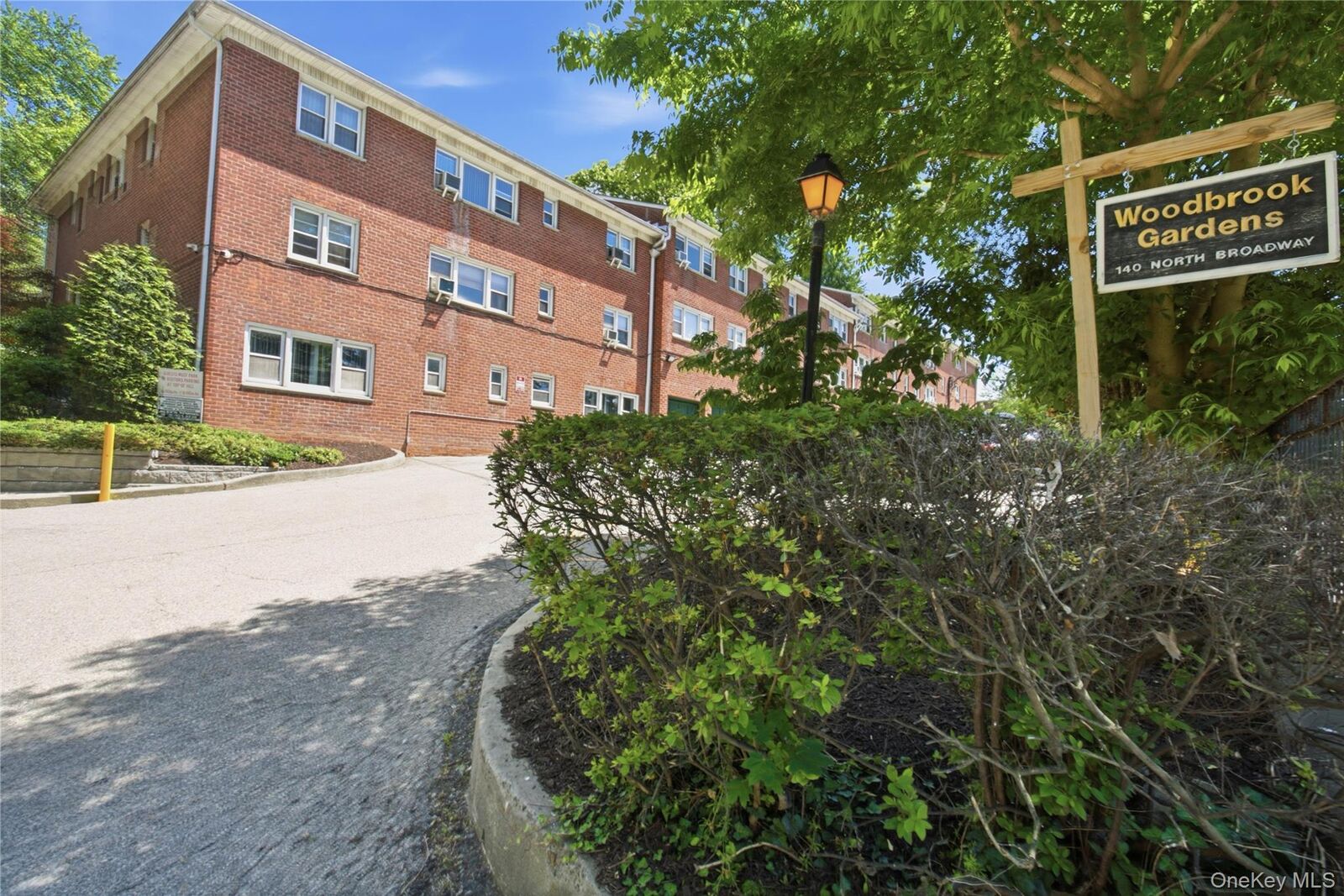 Property Photo: 140 N Broadway O-2 NY 10533
